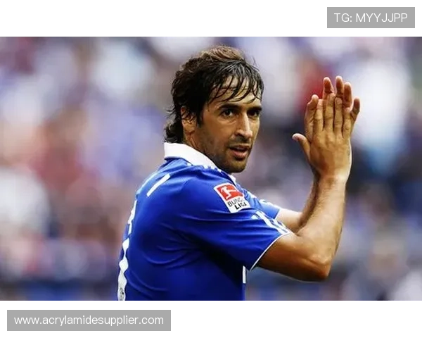 足球明星场外生活精彩瞬间合集尽享他们的真实与魅力 足球明星场外生活精彩瞬间合集尽享他们的真实与魅力